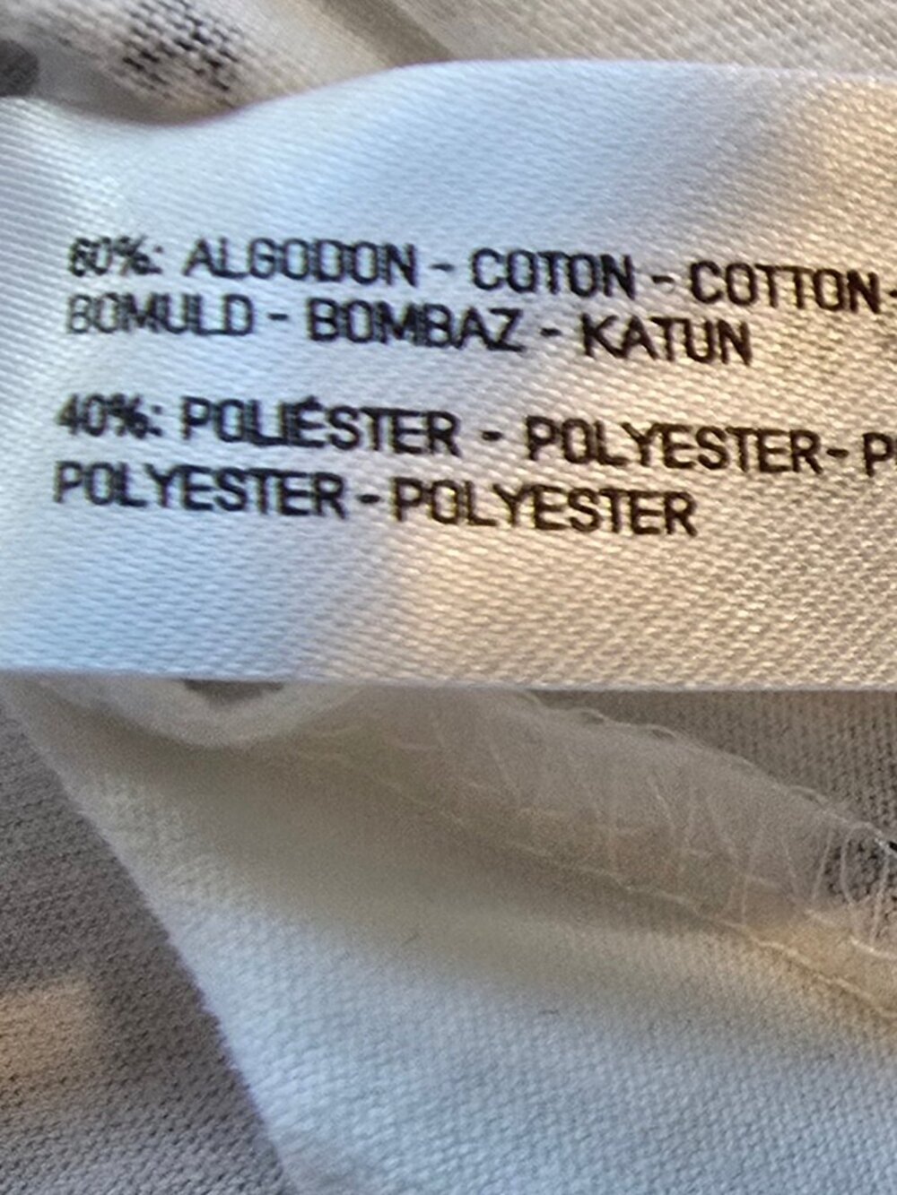 Denim and Flower white T shirt with anker pattern size large - Picture 6 of 6